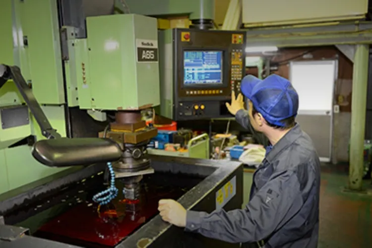 自動車産業・建設産業・民生産業